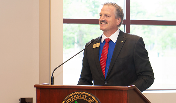 Vice President David Gerlach speaks at Alumni Weekend 2015.